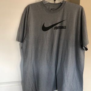 Men’s Nike shirt